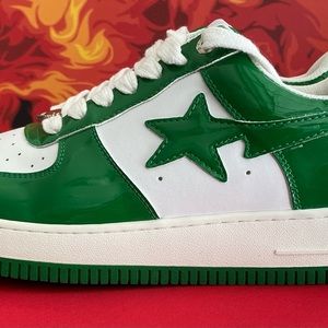 Shoes star logo 9.5 very unique design and material.